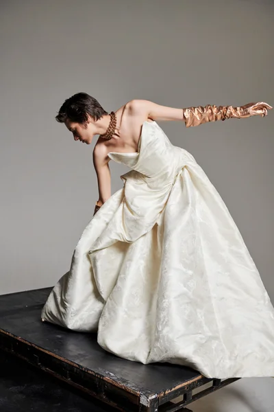 Look 13